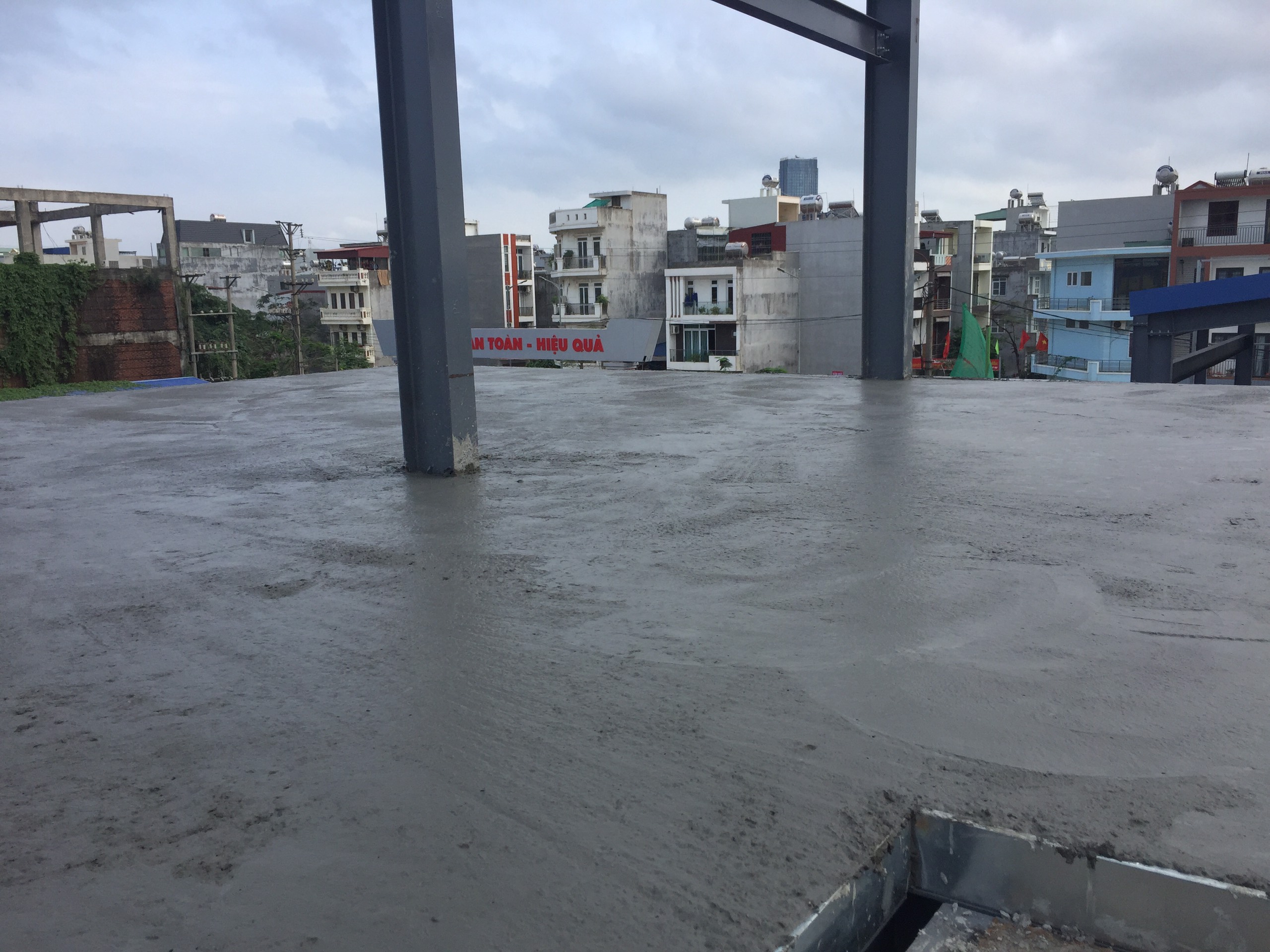 Thi công lắp dựng khung thép nhà văn phòng Sở Dầu Hải Phòng