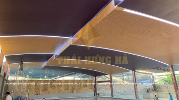 Thi công khung kết cấu thép bể bơi